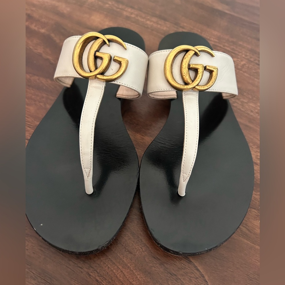Authentic Gucci sandal size 36
